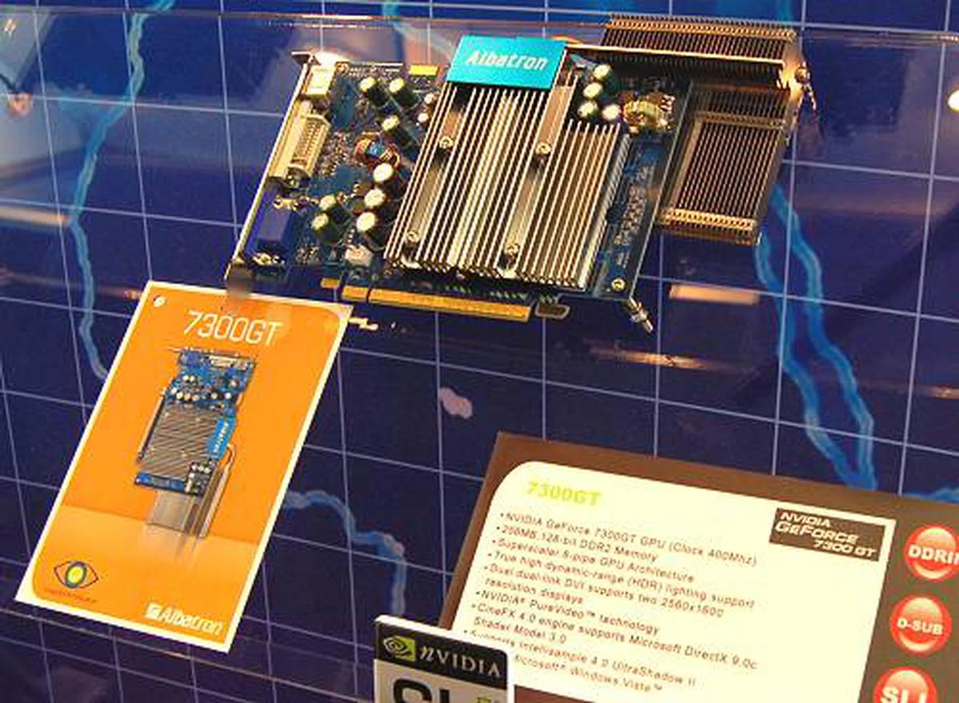 Albatron's GeForce 7300 GT clocked at 400MHz and has 256MB of DDR2 memory. The graphics card also sports Albatron's new heat-pipe passive cooling design. Again the design principle rings a familiar bell.