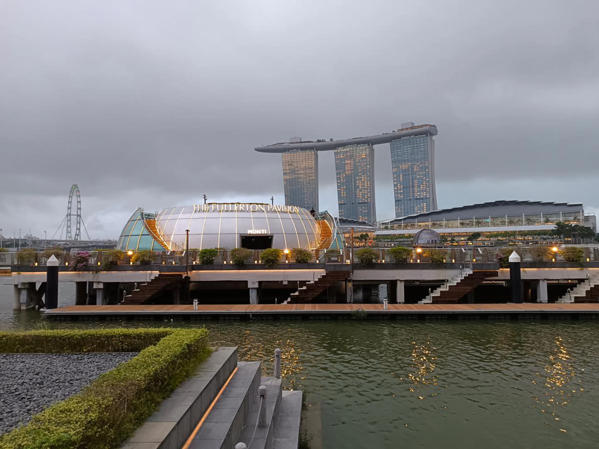 Main camera (note: weather suddenly switched to a downpour, this shot was taken in the evening, moments before rain).