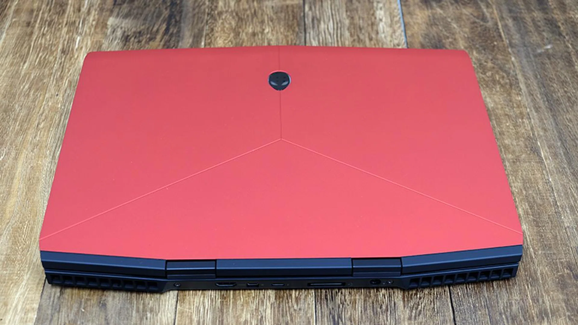 Alienware m15