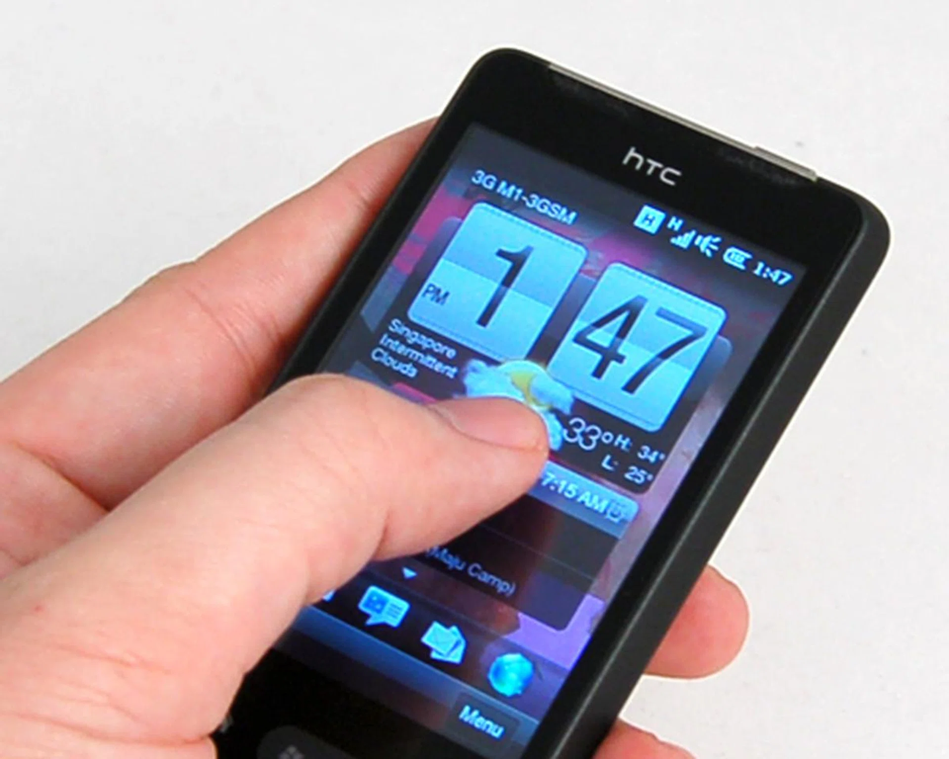 Taking the capacitive approach, you'll see more thumb swiping on the 3.2-inch screen.