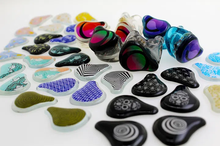 You can change up the look with faceplates. (Image source: Morph)