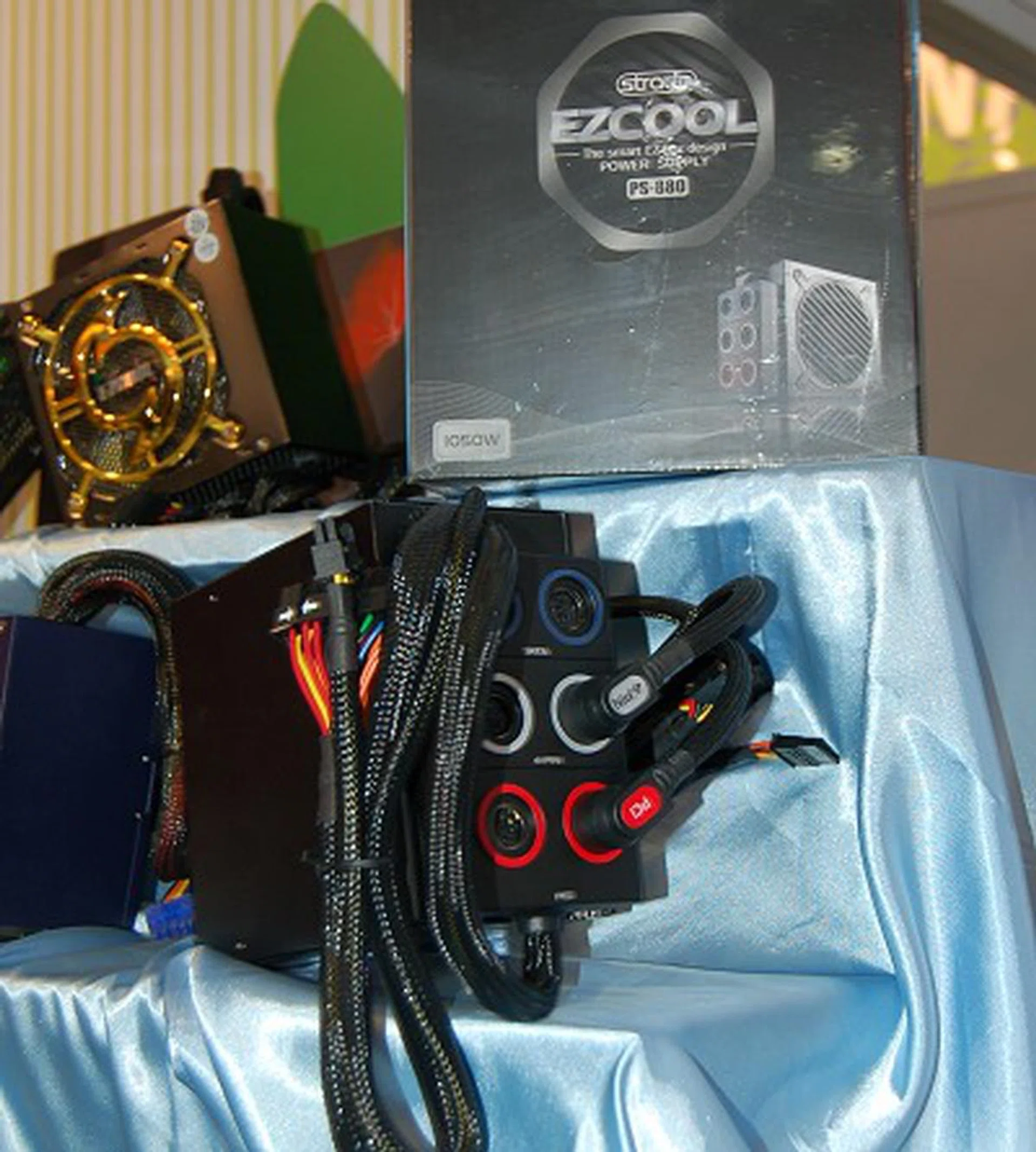  They also have PSUs, and this is their top-end modular 880W power supply and had huge DIN connectors. Interesting and weird.  