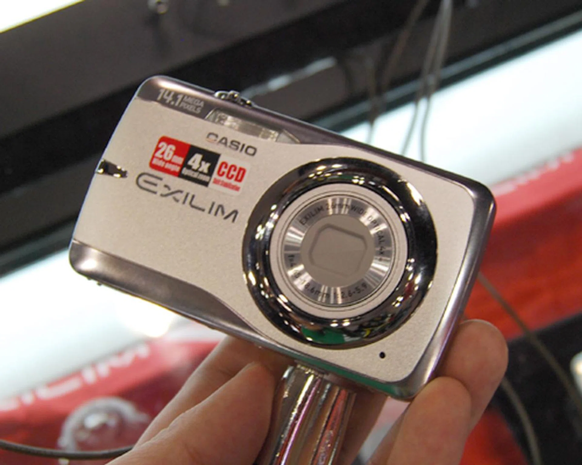 If you still prefer to have a 14-megapixel camera with some form of budget in mind, the Casio EX-Z550 is suitably priced at $369. Available in silver, black, blue, red or pink, the EX-Z550 also comes with 4x optical zoom, a 26mm wide-angle lens and is also equipped with the latest Exilim Engine 5.0.