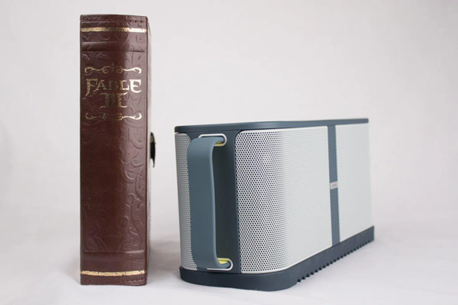 Note the gentle incline of the Soundmate Max relative to the book.