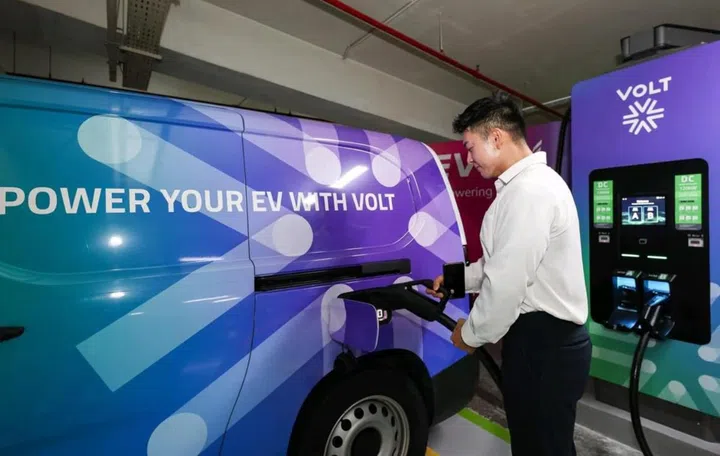 These fast chargers can add up to 100km of range in 10 minutes. Photo: The Straits Times