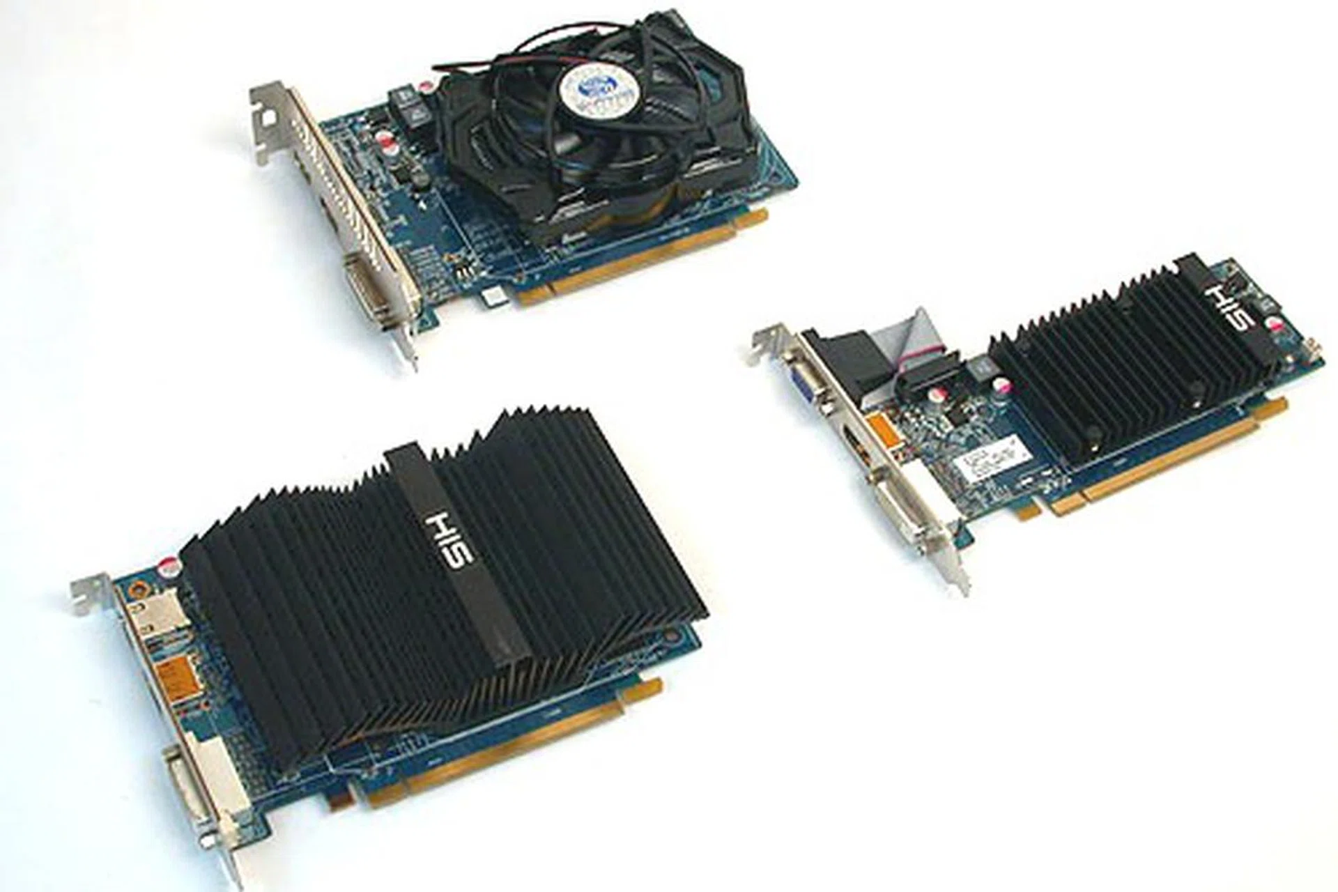 While the reference AMD cards came with small fans, manufacturers like HIS are taking the opportunity of these low-power, low-end cards to go with passive coolers. The sole Sapphire card here, a Radeon HD 6670 meanwhile comes with a cooler from Arctic Cooling.