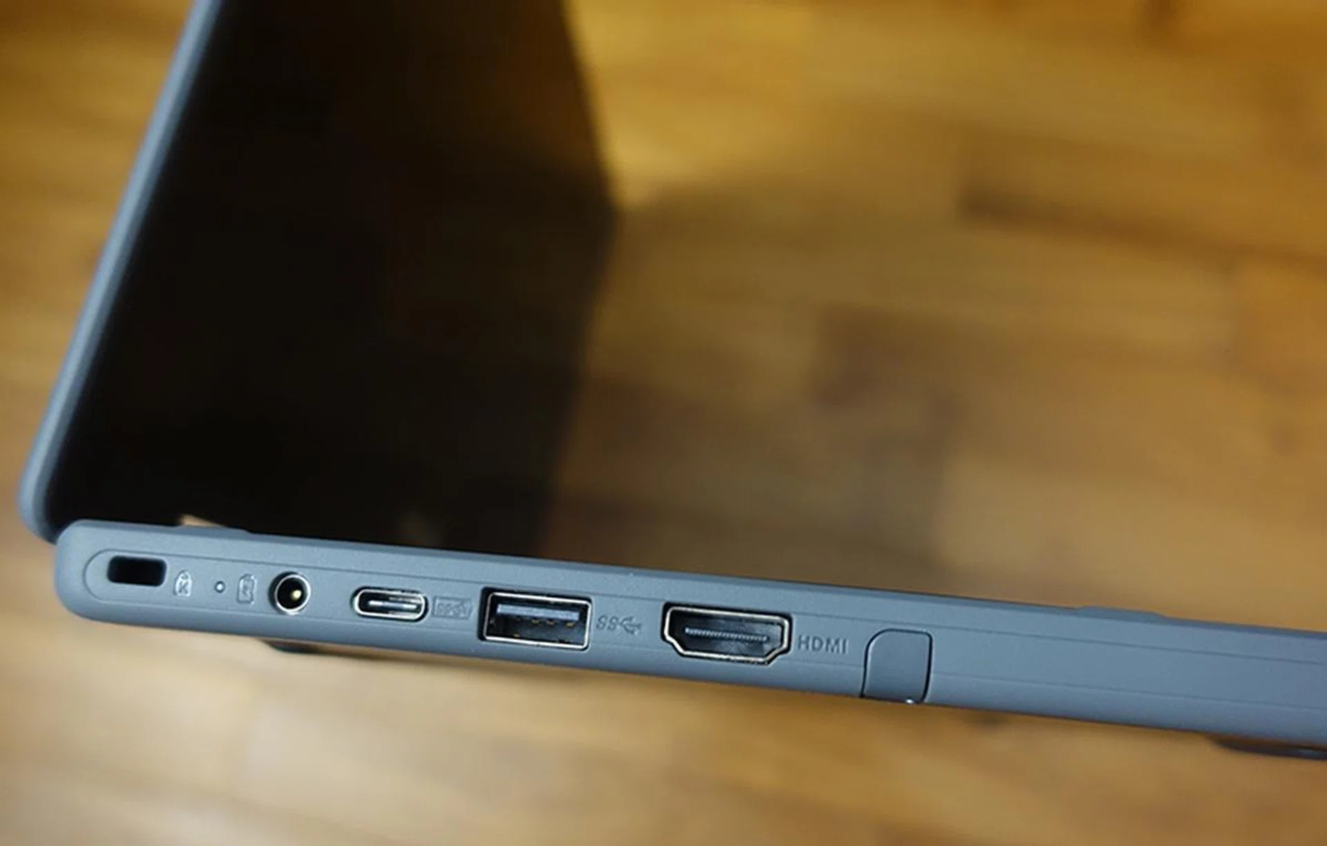 The BR1100F comes with a plethora of connectivity including USB 3.2 ports (USB-C and USB-A).