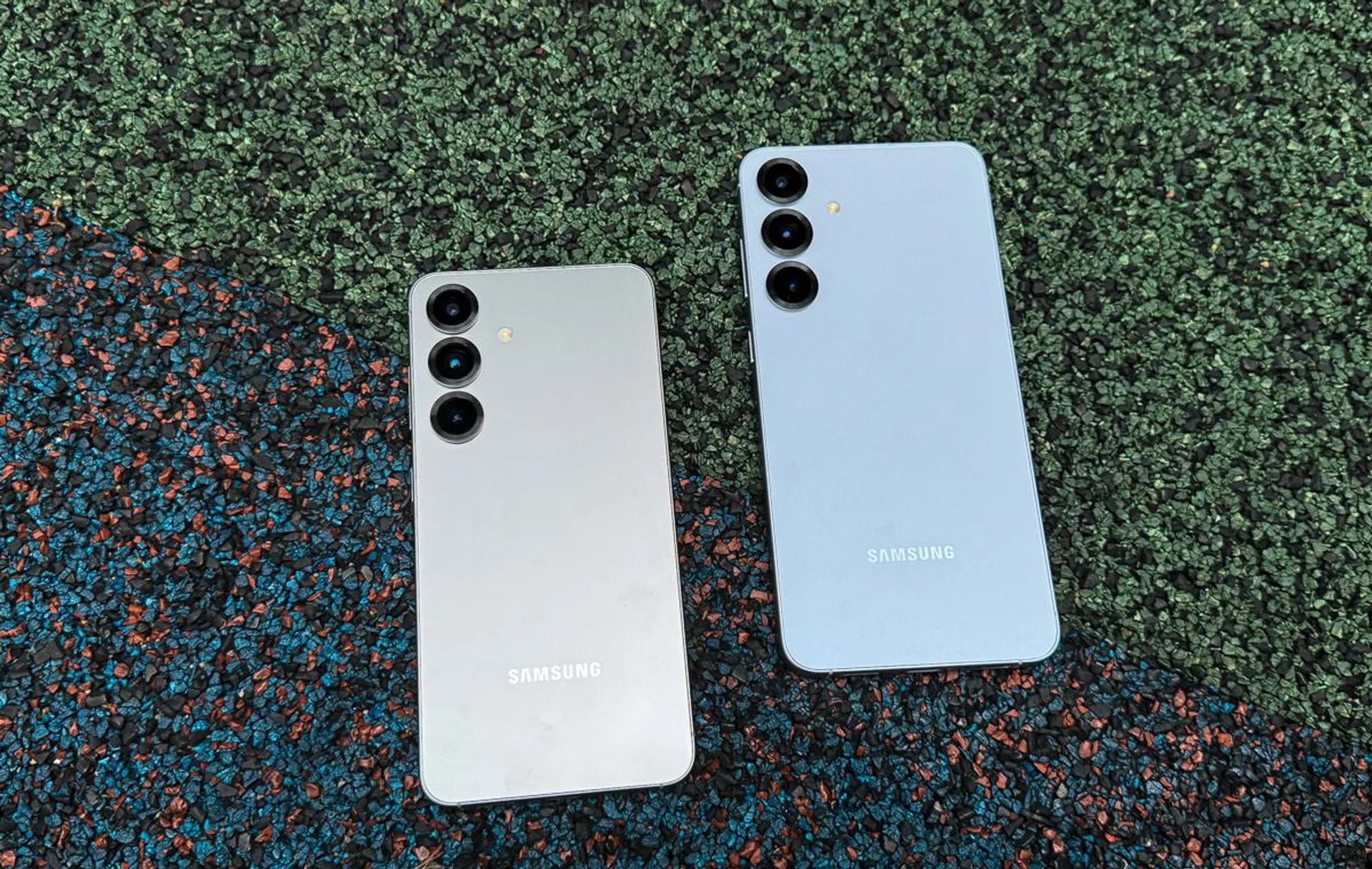 Samsung Galaxy S25, Galaxy S25+. Photo: HWZ.