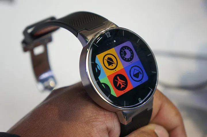 There's a colorful horizontal list of functions and setting toggles for the Watch.