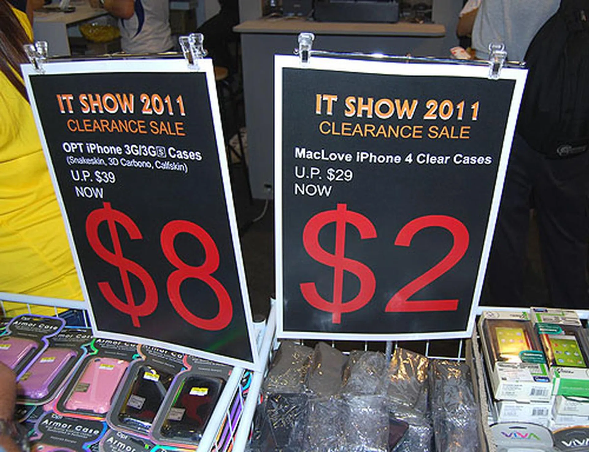 There are some really deep discounts on iPhone cases at the KJC booth. 