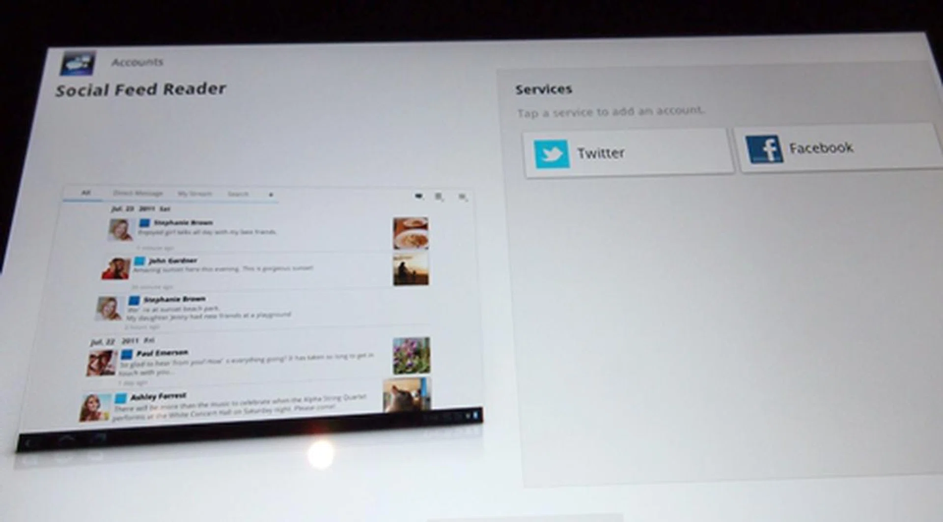 Similar to HTC Friend Stream and Samsung Social Hub, Sony has its own Social Feed Reader, which centralizes the social feeds from Facebook and Twitter in one location.