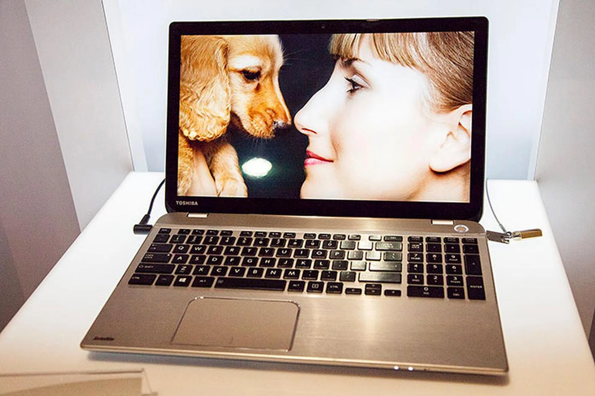 Toshiba has announced not one, but two 4K Windows 8.1 notebooks. (Image source: HardwareZone Facebook.)