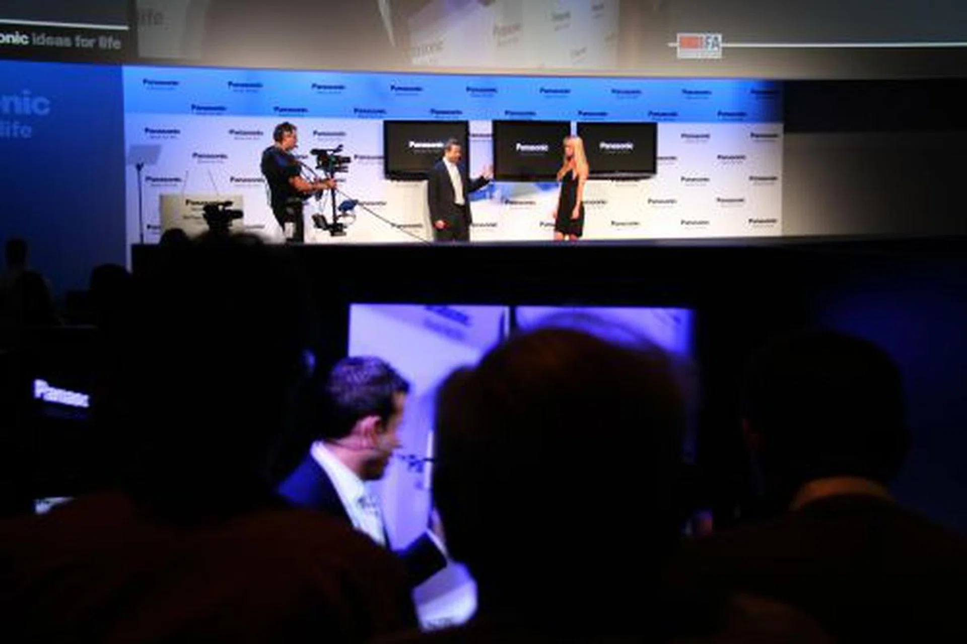 Panasonic's Press Day conference had journalists grouped into teams to experience 3D content during various parts of the conference.