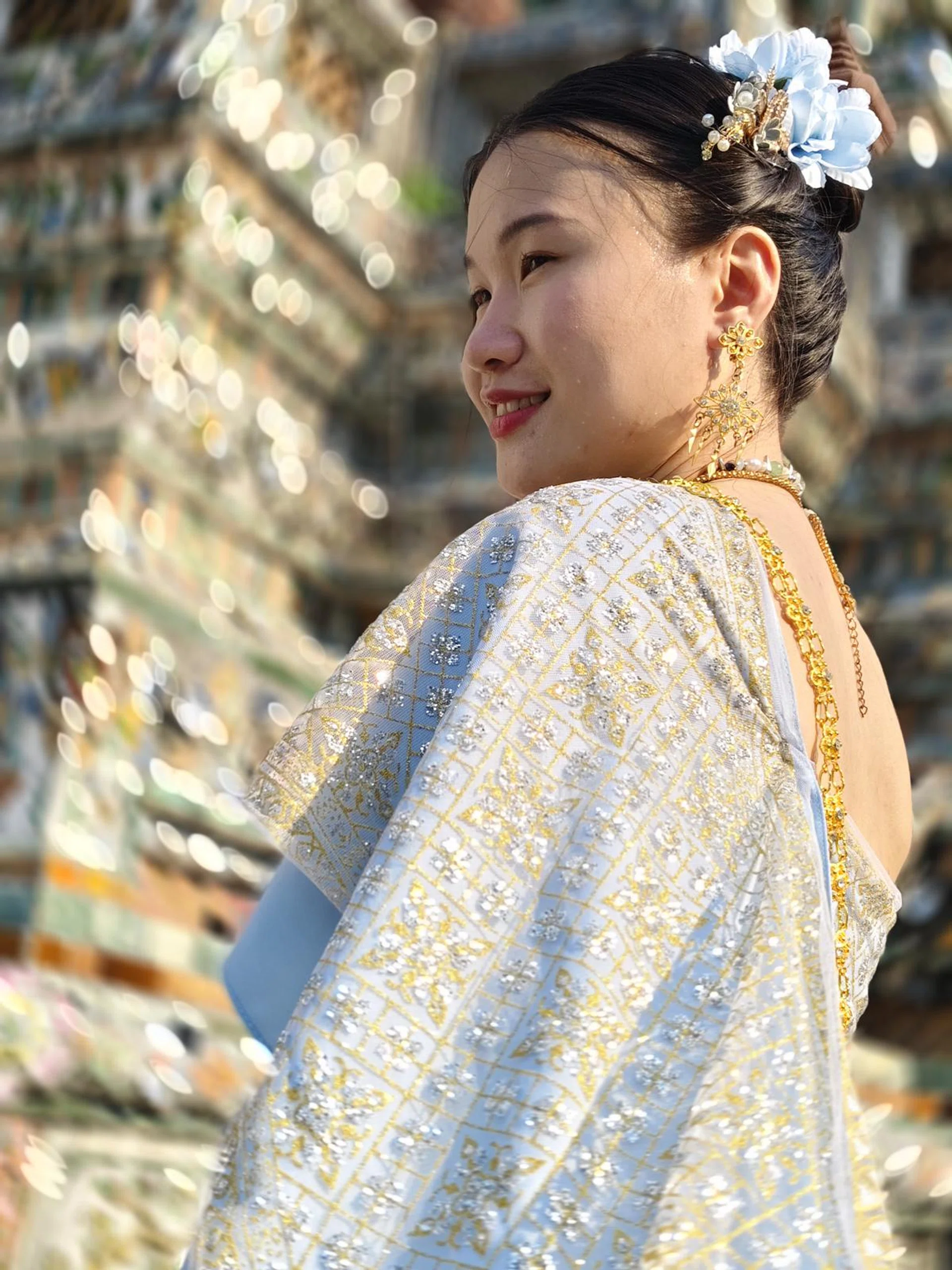 Portrait, Zeiss Biotar Style bokeh. Photo: HWZ.