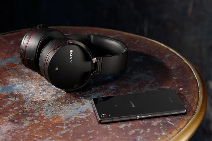 The MDR-XB950BT's deep bass will get you grooving.