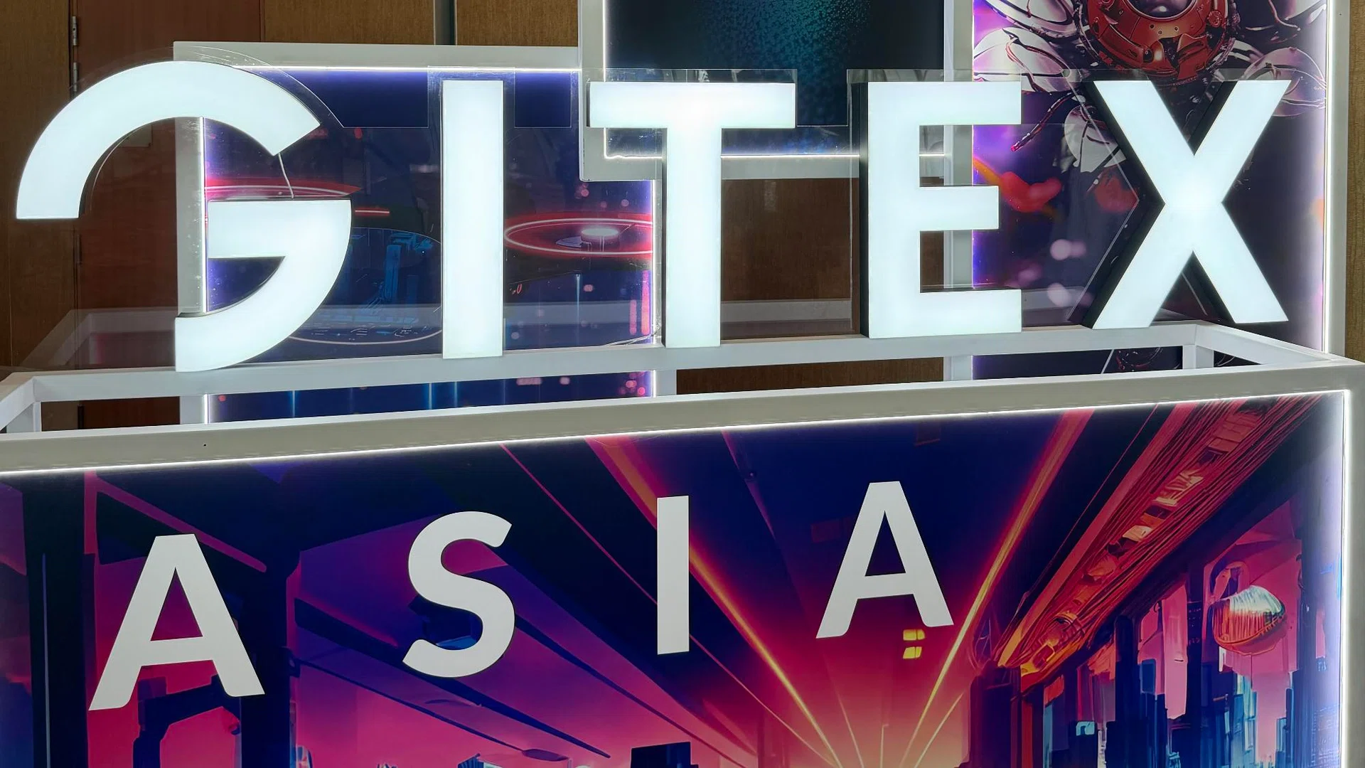 Gitex Asia saw companies showcasing AR solution, robotics and a lot of AI