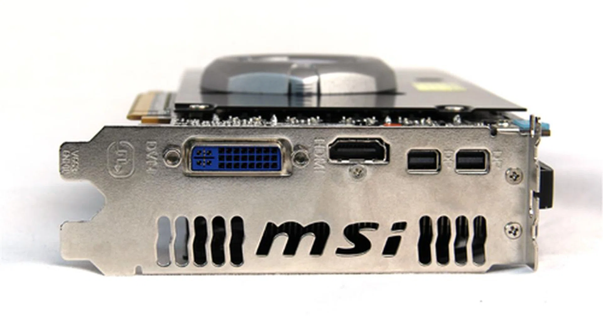 Here again we noticed the rear I/O ports to be the same as a reference card:- one DVI-D port, two mini-DisplayPort ports and one HDMI port. It is powered by two 6-pin PCIe Molex connectors.