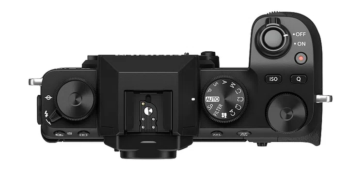 The X-S10 has a much more prominent grip. (Image surce: Fujifilm)