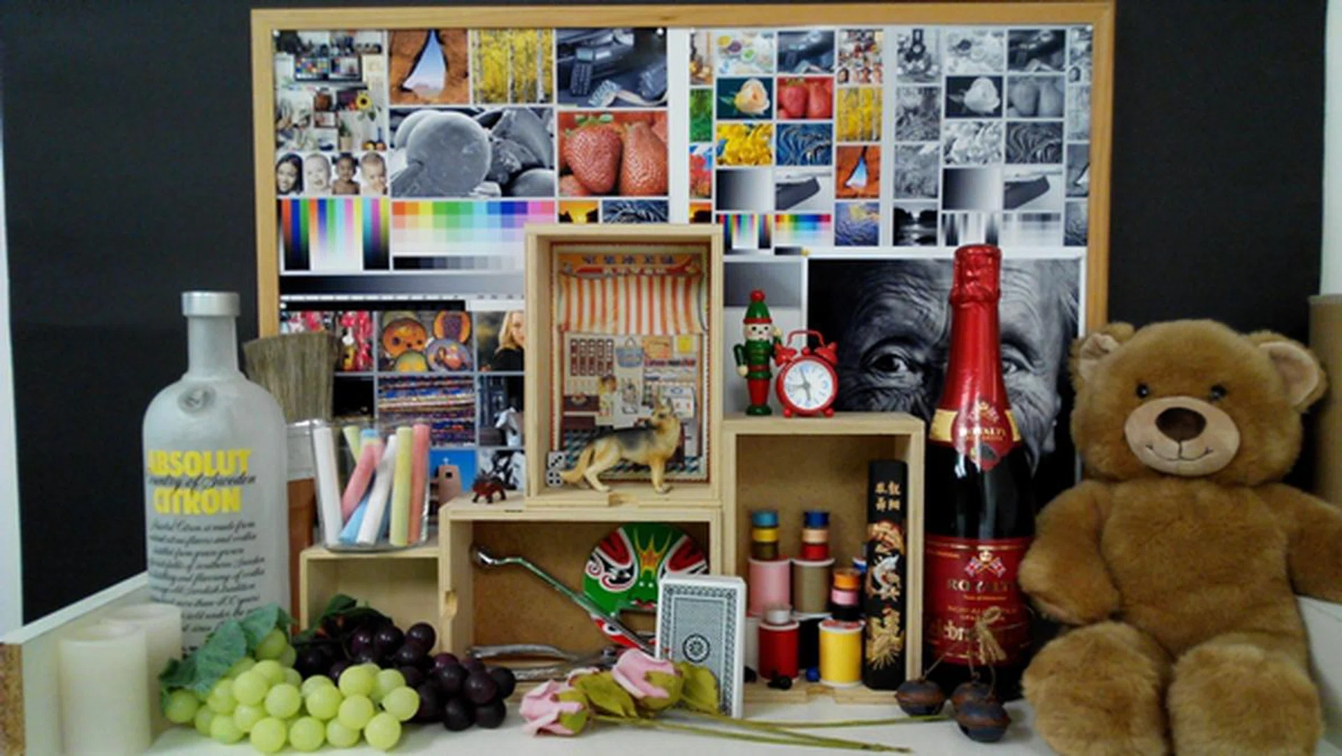 The image quality is very good. Colors are punchy and noise levels are kept to a minimum. Definitely a combination we've never heard of in an entry-level device.