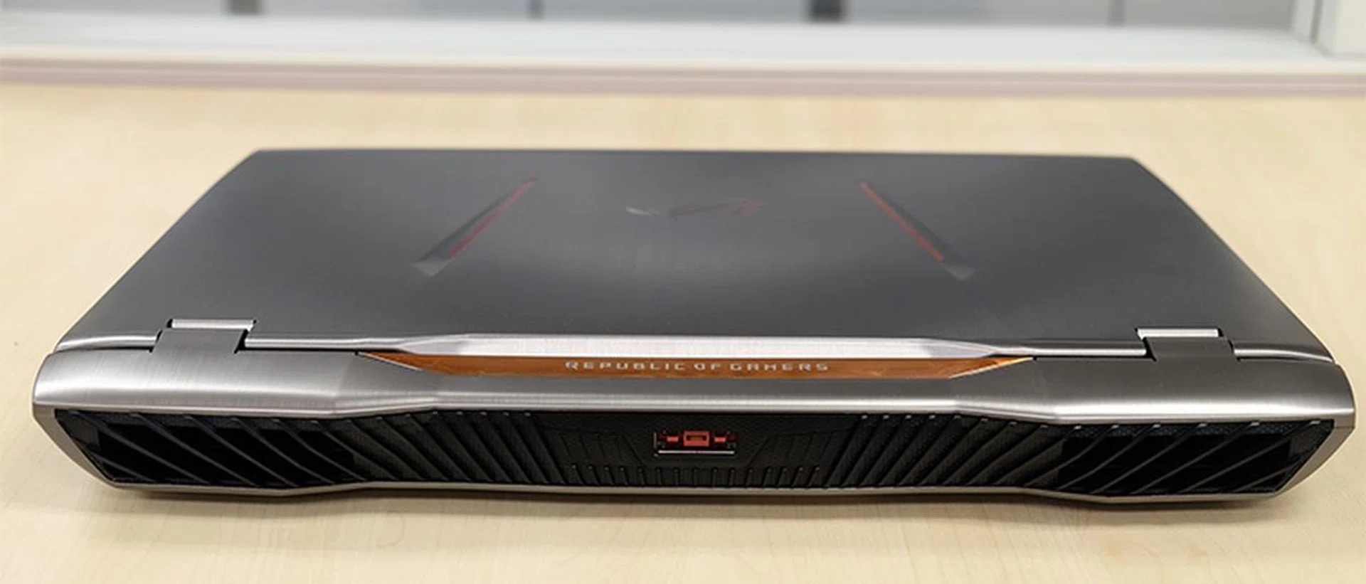 ASUS ROG G701