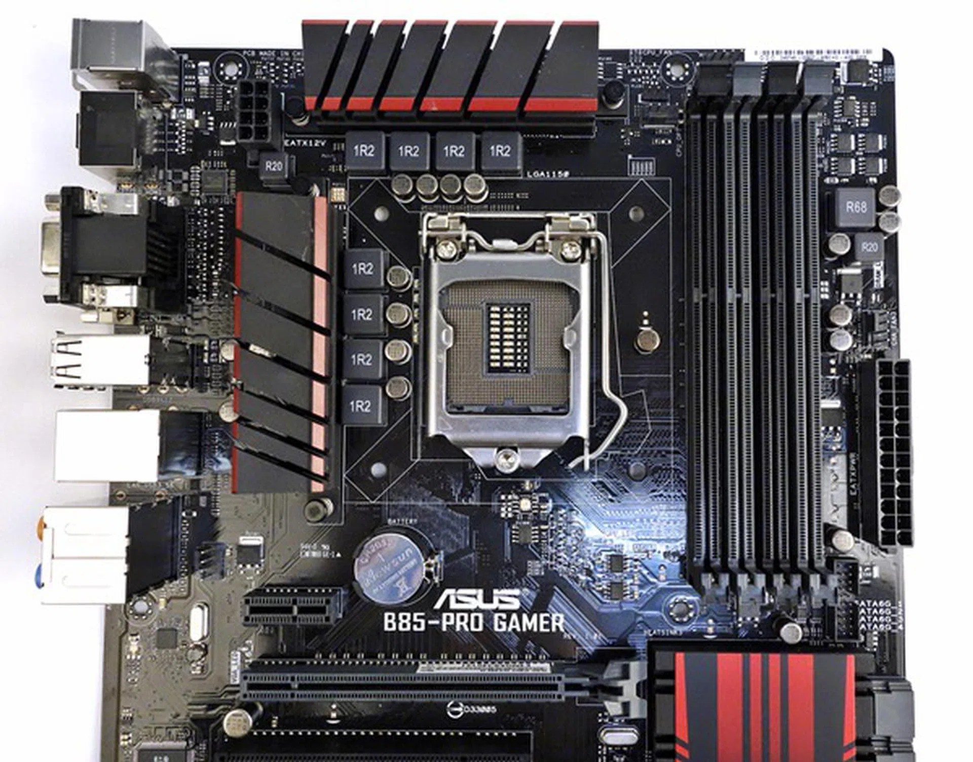 The board only supports DDR3-1600MHz memory modules.