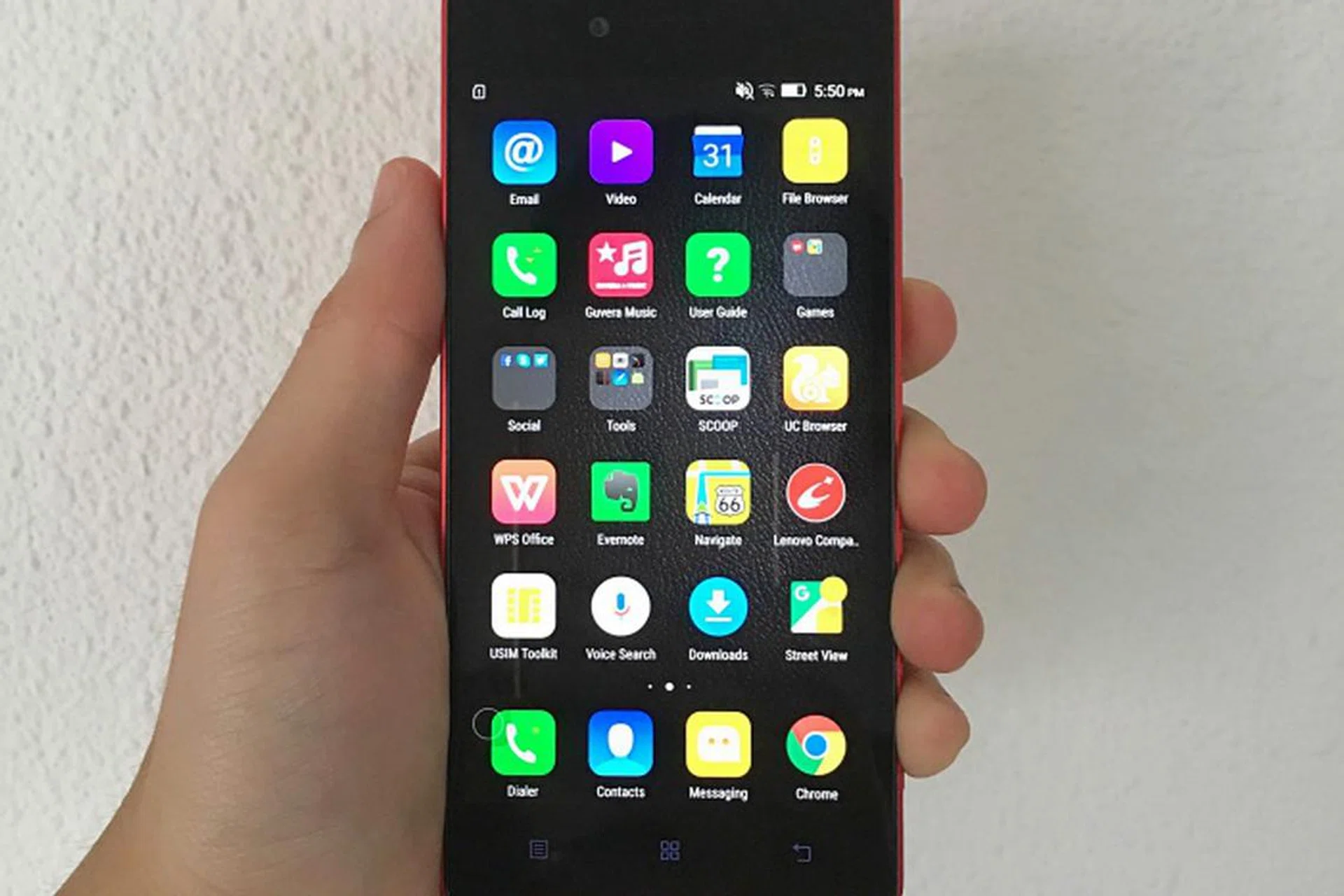 The Lenovo Vibe Shot looks like any other 5-inch Android smartphone, but when you turn to the back, it is a different beast altogether.