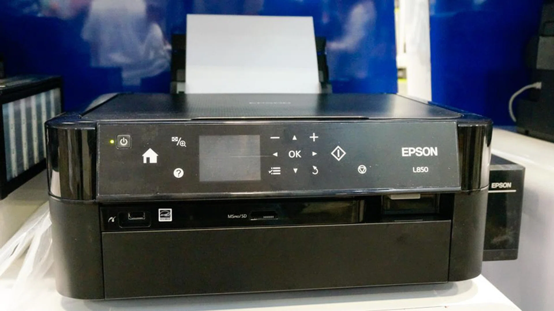 This L850 6-color AIO Tank Printer has a print speed of 37/38ppm (Mono/Color), and also uses Epson’s Low Cost High Yield Ink Bottles. It has 2.7” LCD screen and a memory card slot for direct printing and also comes with a warranty that covers you for one year or 30,000 pages (whichever comes first). It’s going for S$529 (usual price S$589) with S$20 of NTUC vouchers and a free trolley.