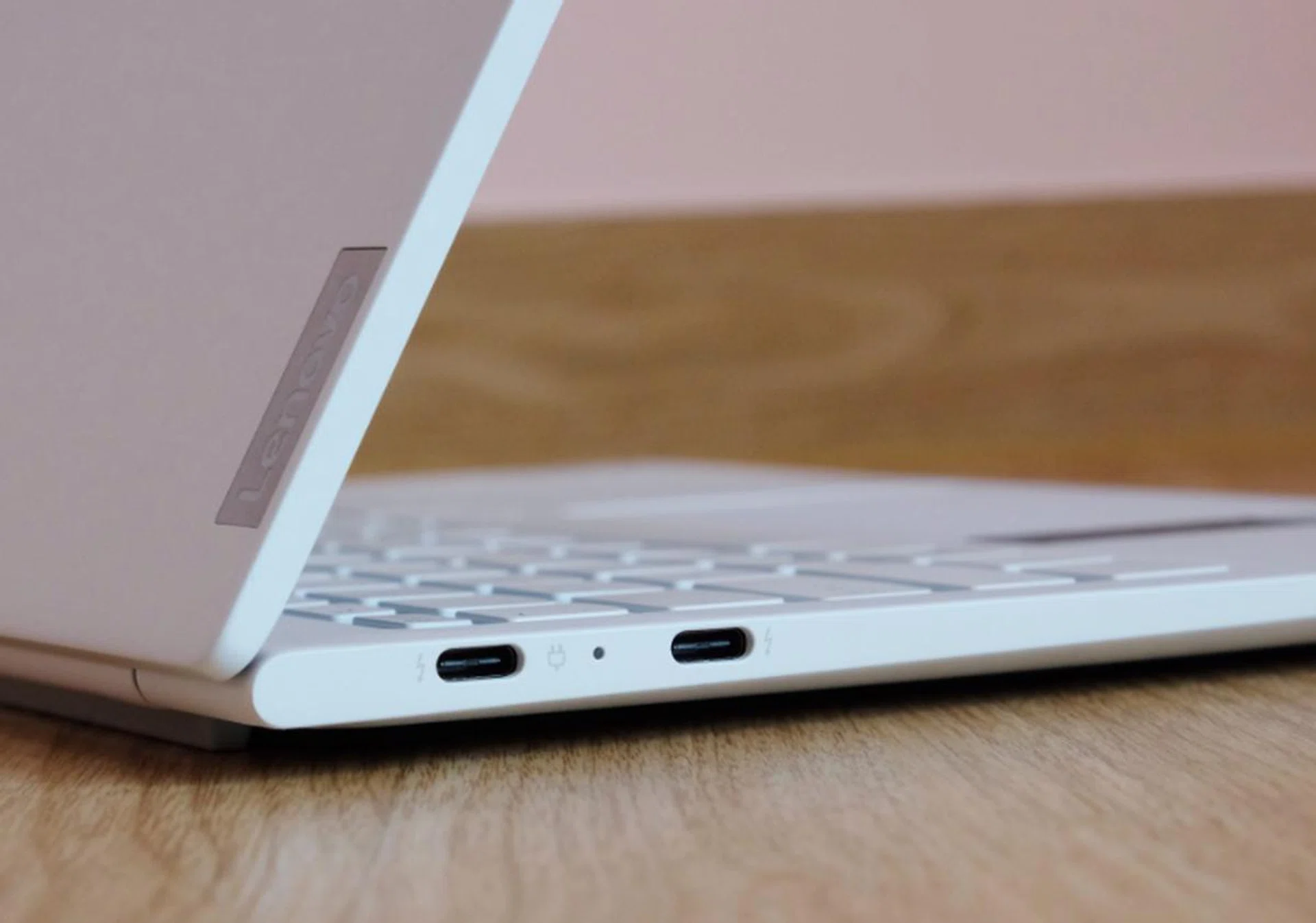 The two USB-C ports on the left support Thunderbolt 4.