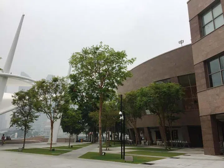 StarHub HetNet small cells atop a building along the Singapore River.