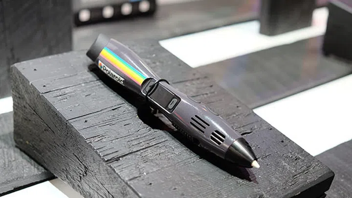 The modeling pens let you literally draw figures in mid-air.