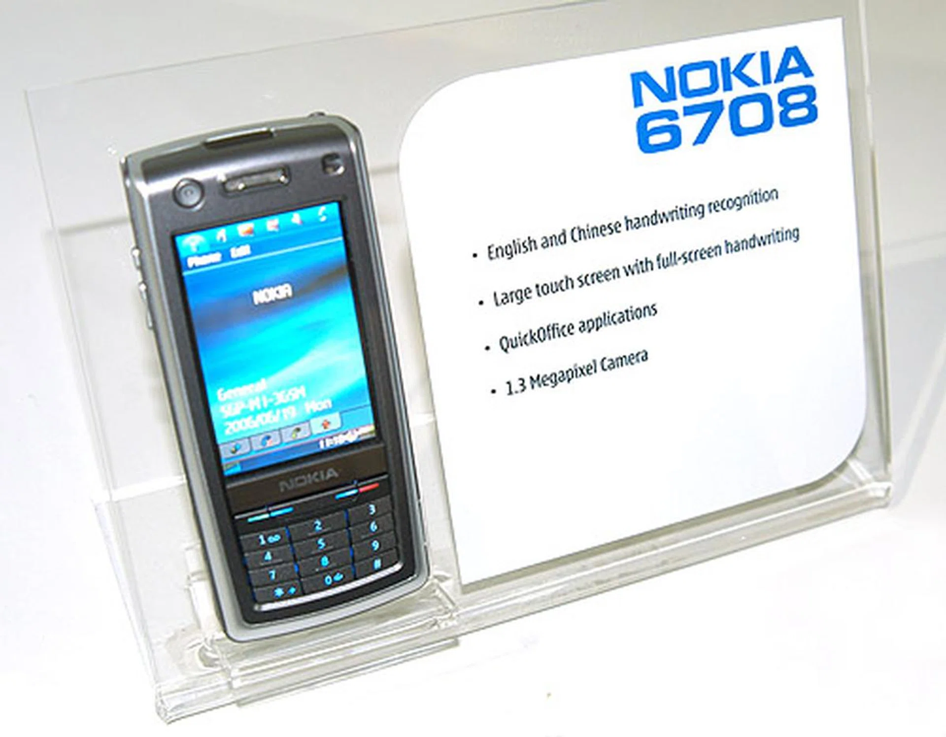 Also at the Nokia show was the Nokia 6708 that comes equipped with a touchscreen. 
