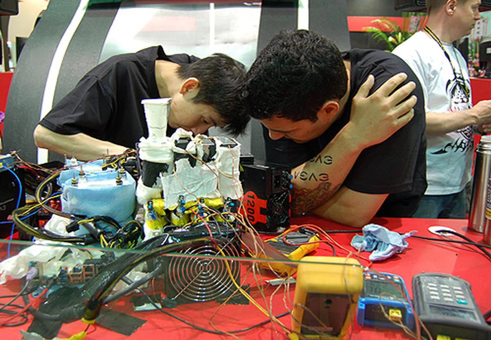 At G.Skill's booth was also an overclocking demonstration with liquid nitrogen.