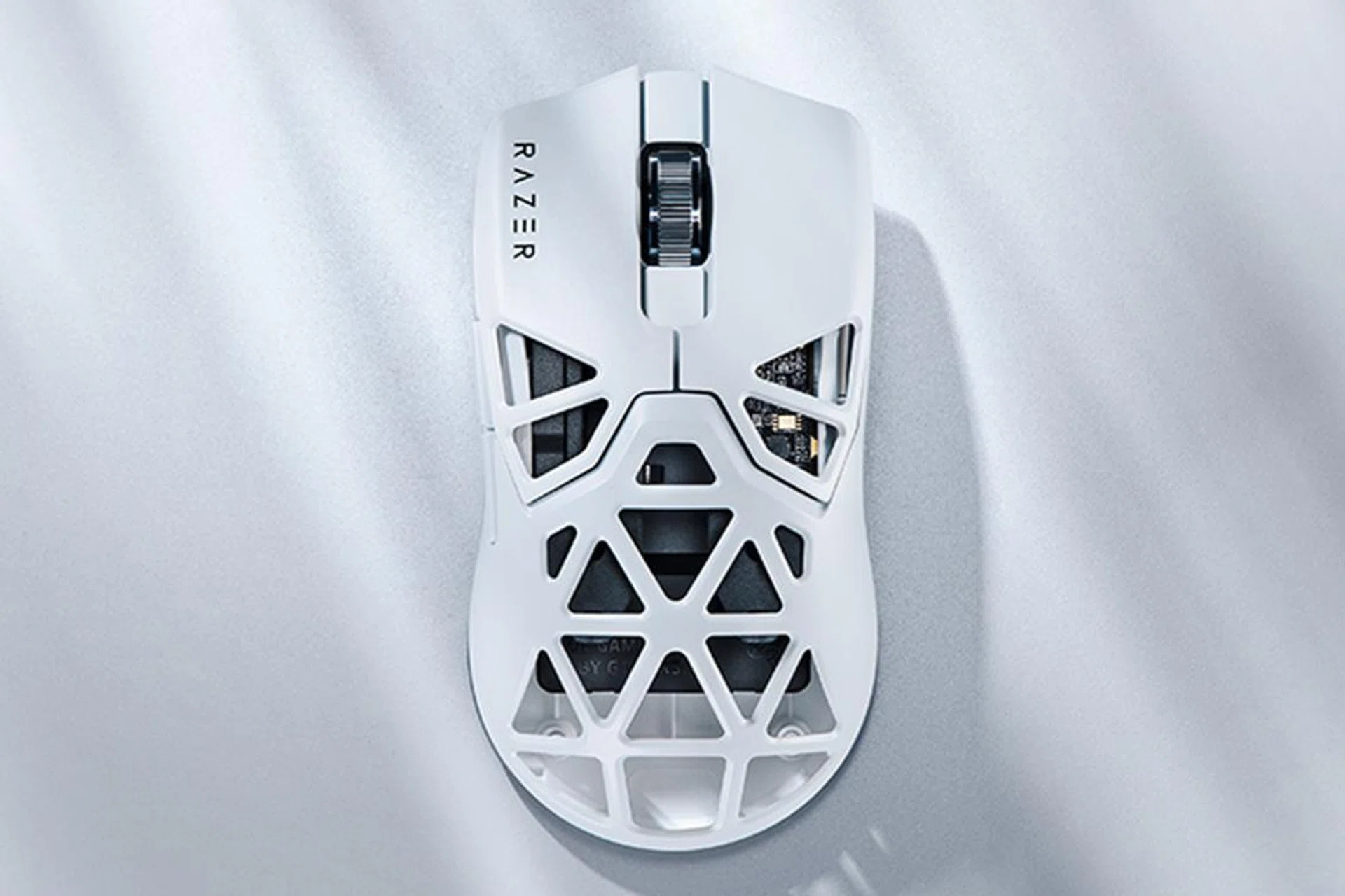 The mouse comes with refreshed internals. Photo: Razer