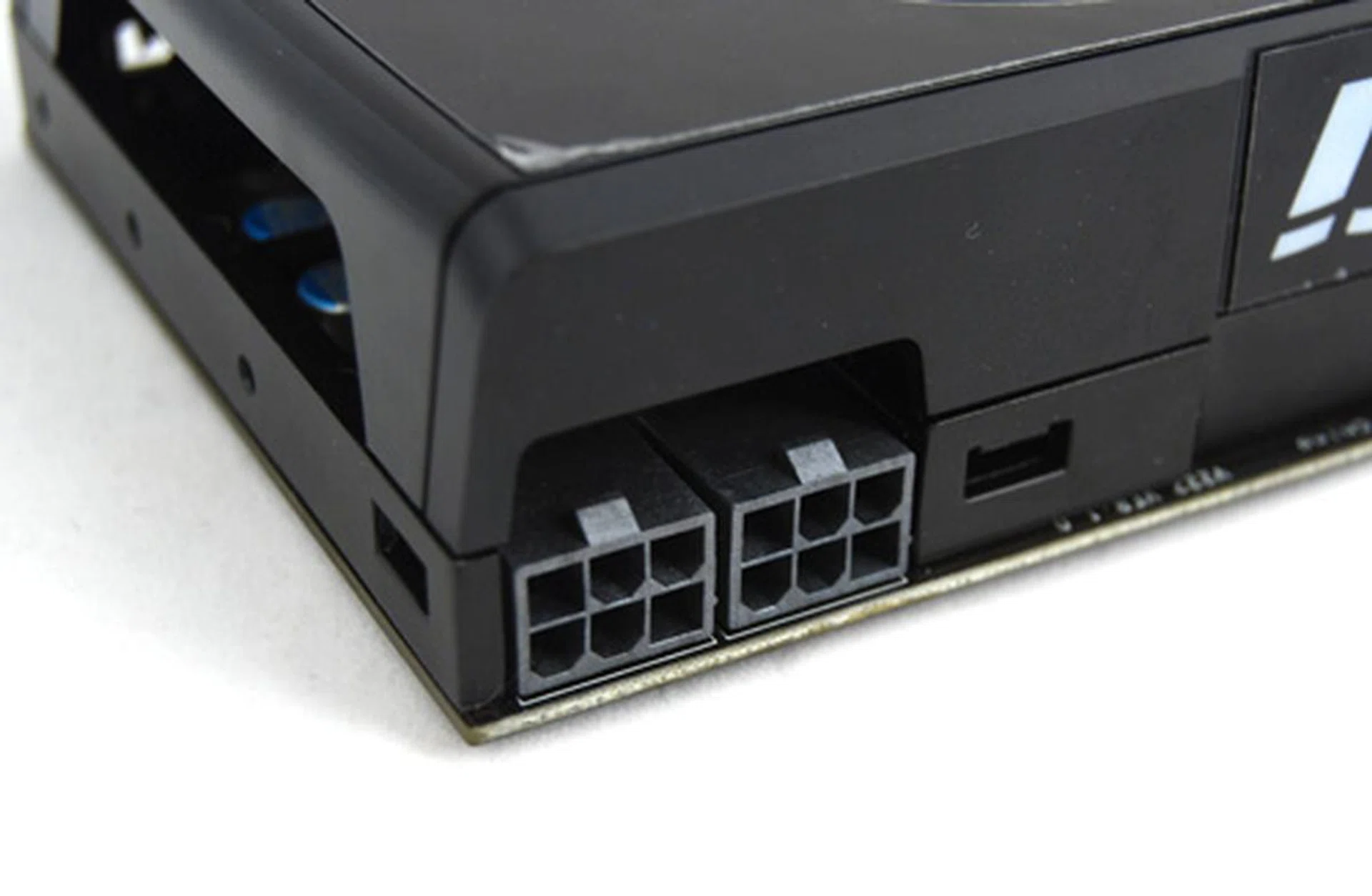 The GeForce GTX 465 is powered via two 6-pin PCIe power connectors and a PSU rated for at least 500W is recommended.