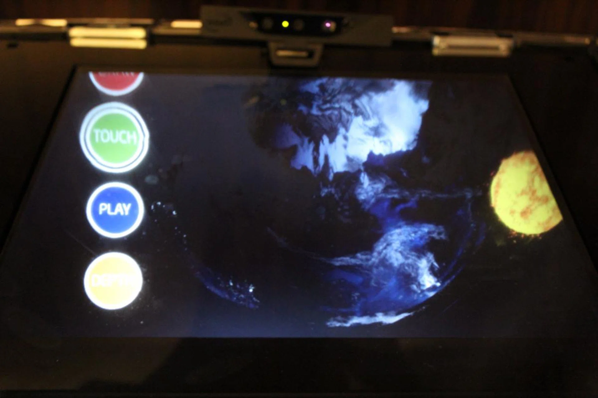 We apologize for the blurry image but there is literally no way to show you a perfect image since it's in 3D. This is what you would've have seen if you were there.