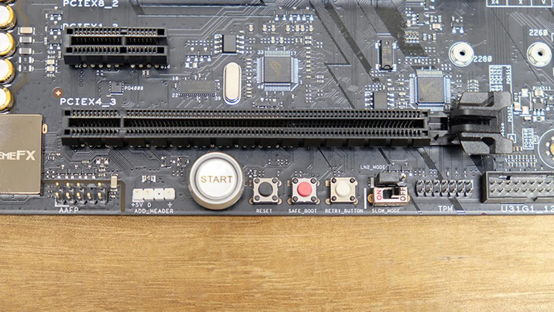 You'll find the Safe Boot and ReTry buttons at the bottom of the board.