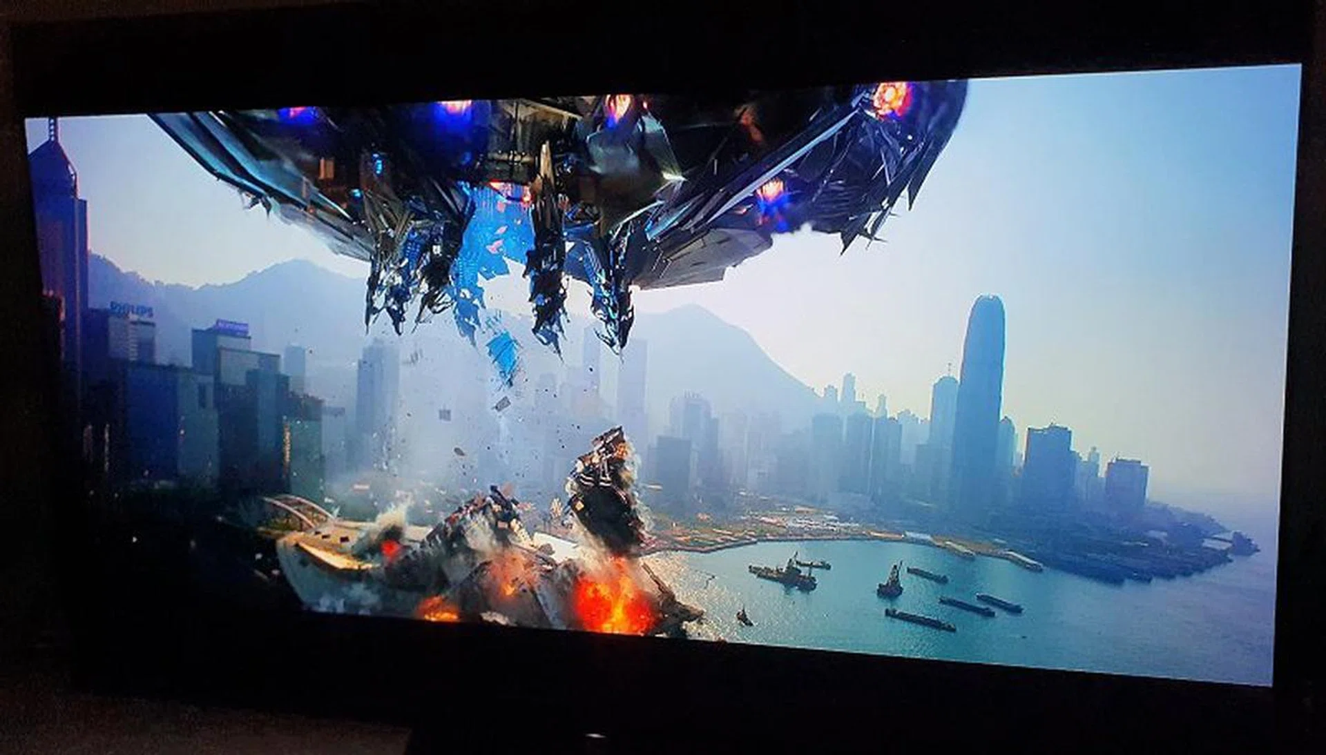 No Dolby Atmos-labelled hardware goes off scot-free without being subjected to the ultimate movie test scene from Transformers: Age of Extinction as played back from our movie disc.