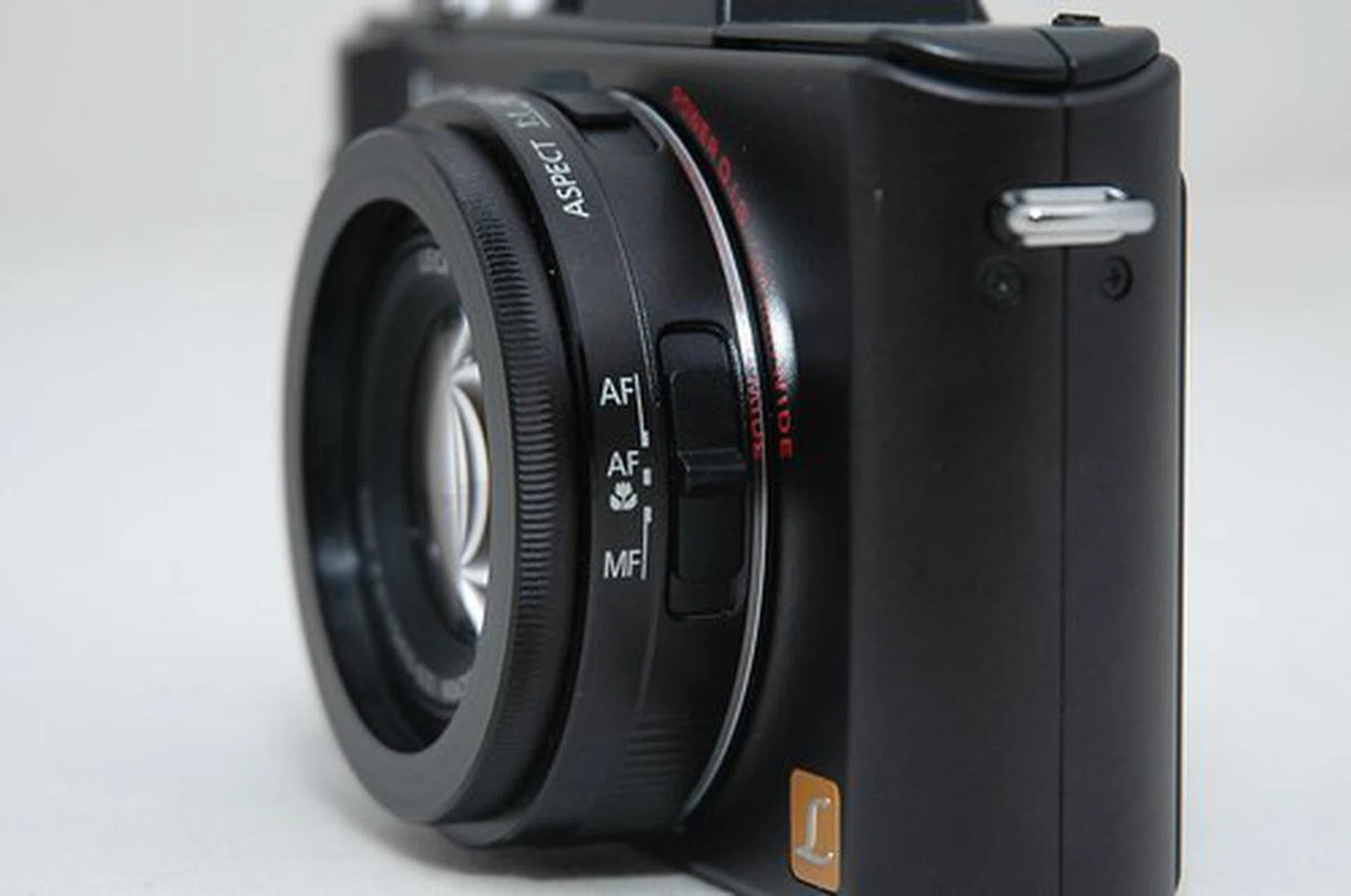 Focus settings are found on the lens.