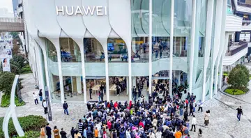 Huawei’s flagship store at Shanghai Taikoo Li Qiantan
