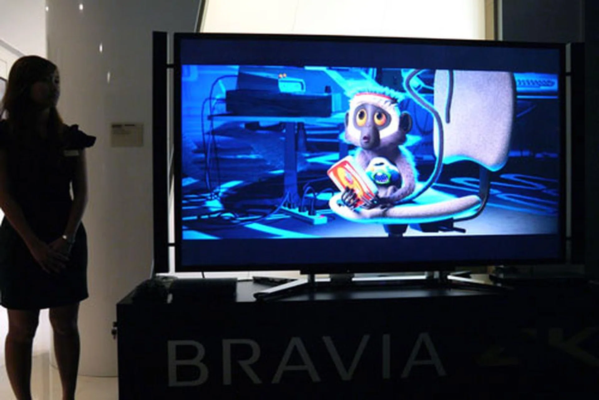 During this brief demonstration, Sony's XCA8-4K chip and 4K X-Reality PRO video engine were put to the test when a sample of Blu-ray content was upscaled on the 4K screen. Images weren't as defined on a smaller TV screen comparatively, but visual details were nonetheless impressive. 