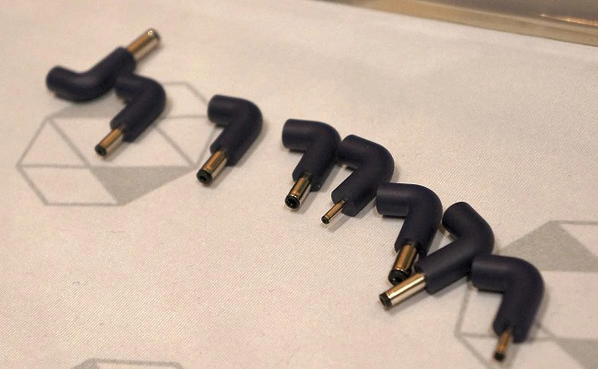 The Zolt charger will ship with all the necessary power tips to handle ultra portable notebook charging (up to 70W); a suitable MagSafe cable for Apple notebooks will be sold separately at a later date.