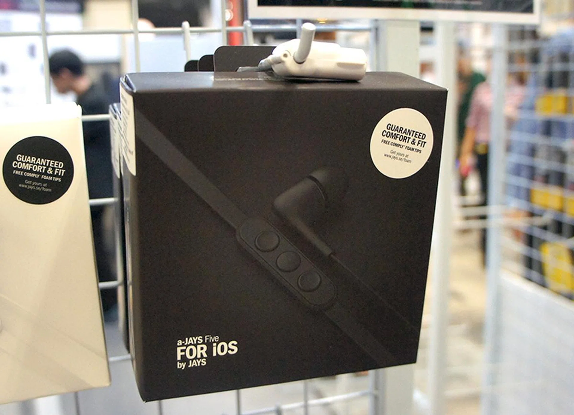 The Jays Five headphones is available for iOS and Android devices and is priced at $108 (U.P: $138).