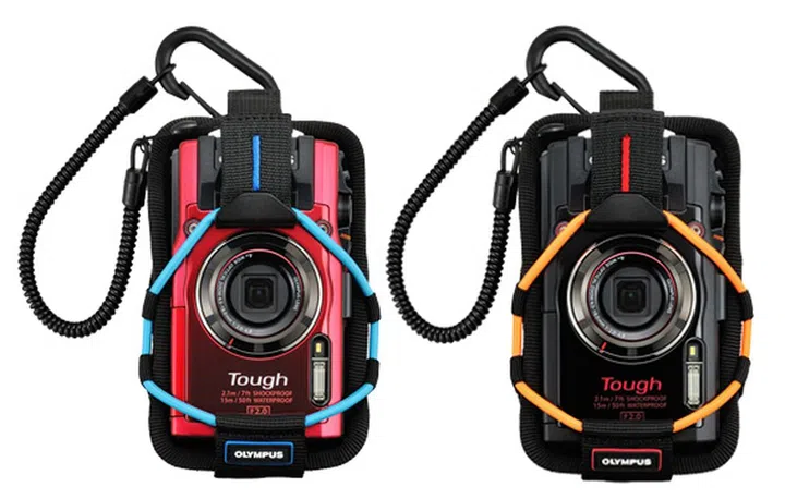 The underwater casing lets you take the TG-4 down to 45m. 