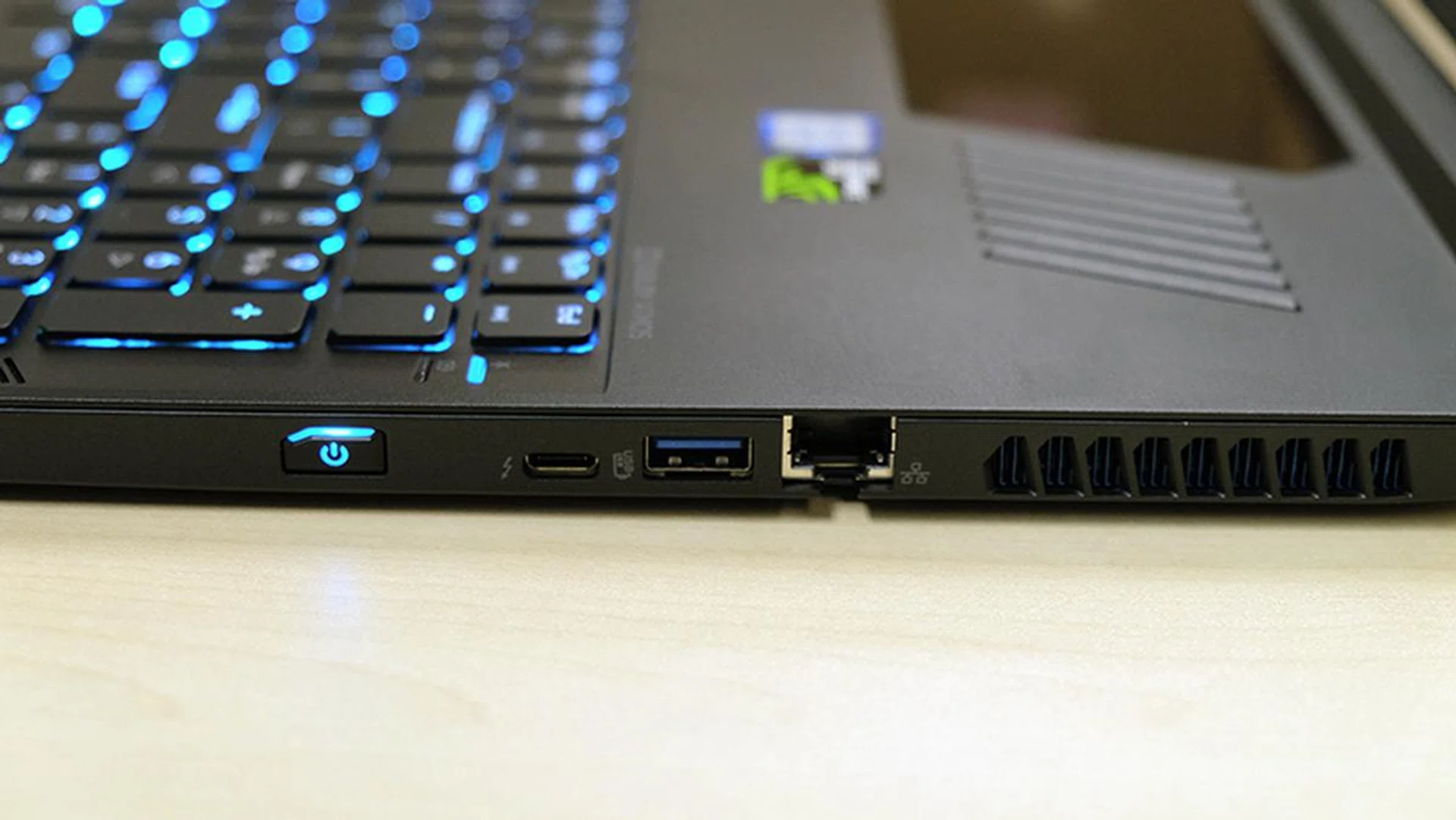 Acer Predator Triton 700