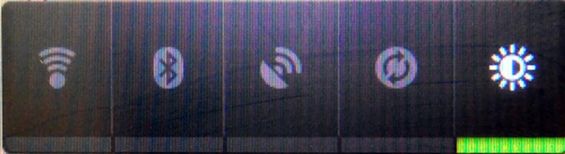 These settings can be easily toggled as required when you add a power control widget to your home screen page. Absent here, however is a tab for switching on the mobile network services.