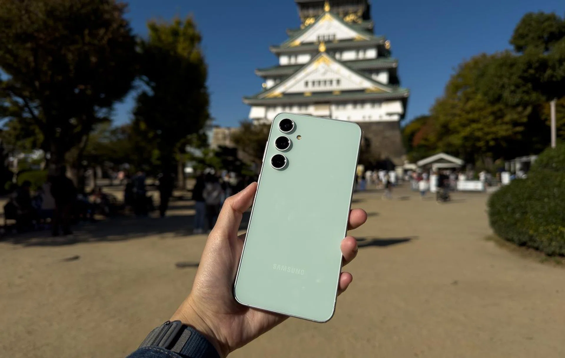 Samsung Galaxy S23 FE.