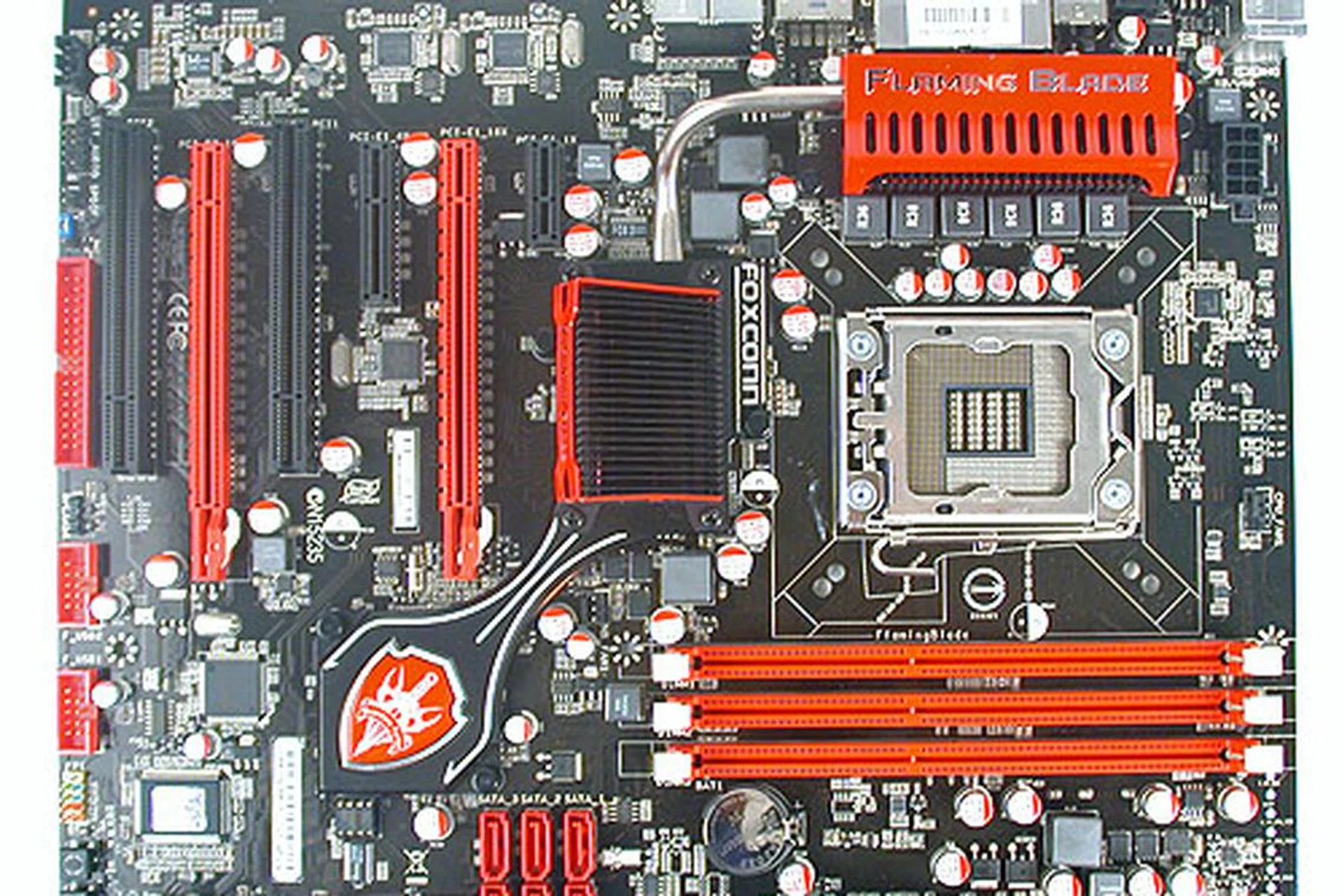 With a name like 'Flaming Blade', red is the most obvious choice of color.