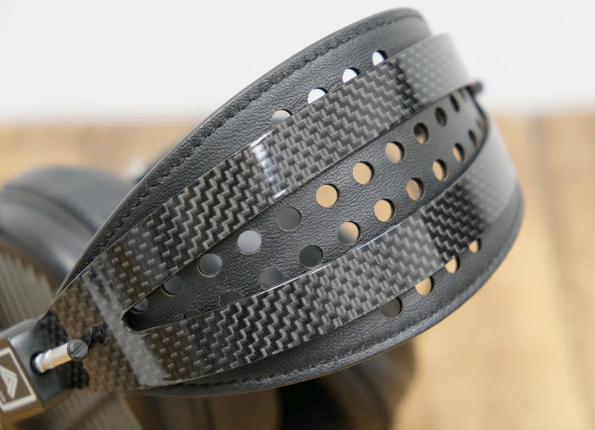 Despite the use of carbon fiber in the head band, the LCD-MX4 is still the heaviest headphone of the bunch.