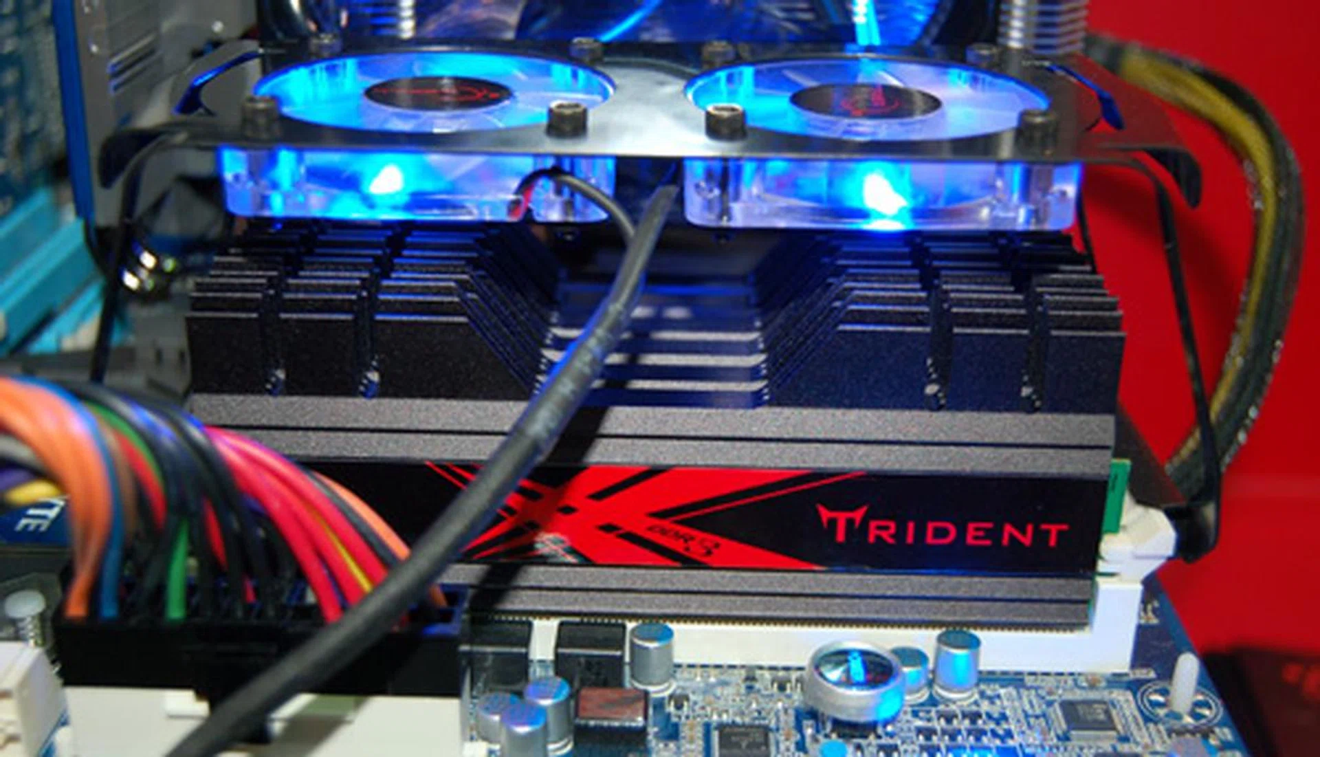 The Trident series, with its distinctive heatspreader, was instantly recognizable.