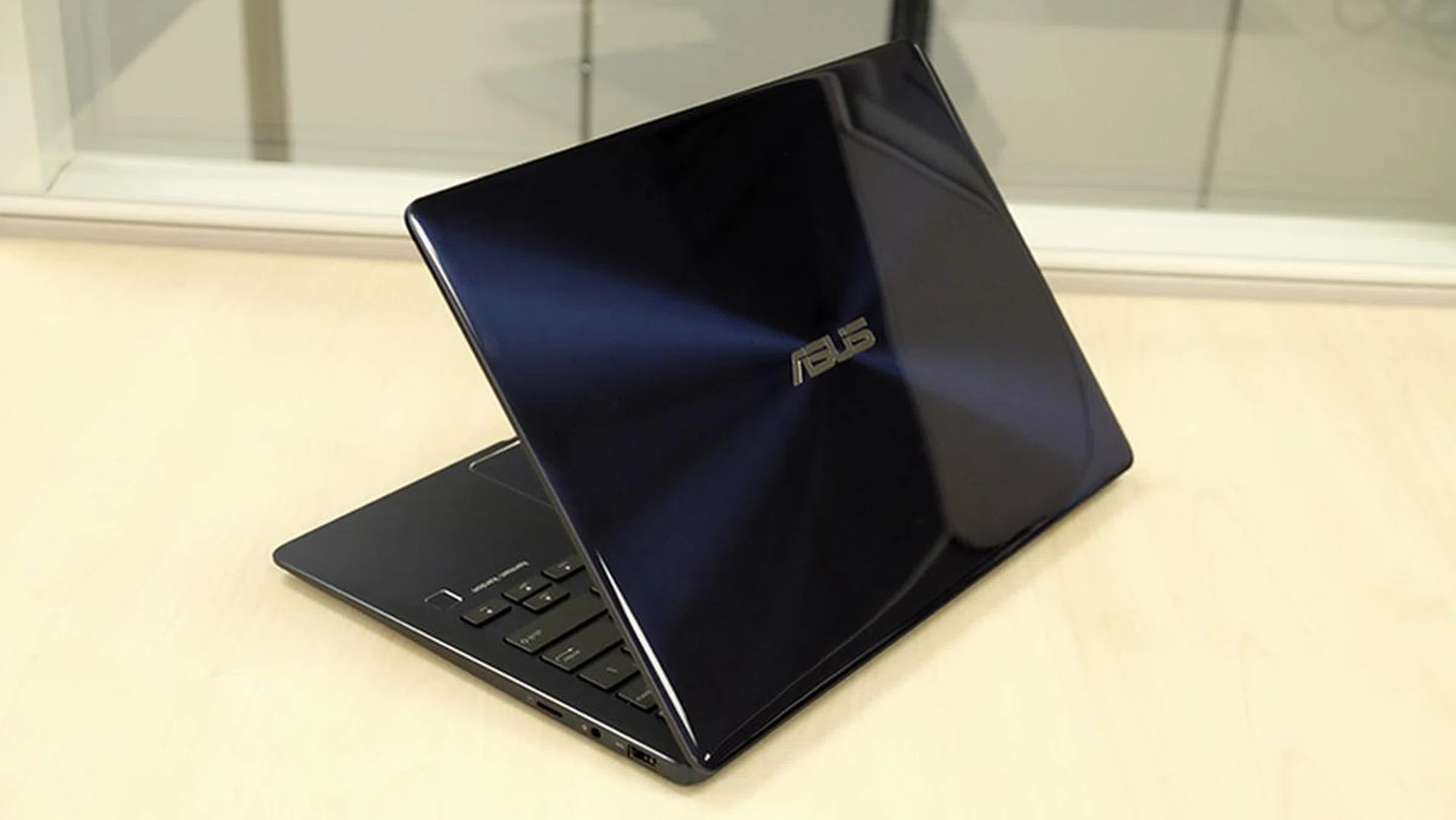 ASUS ZenBook 13 UX331U